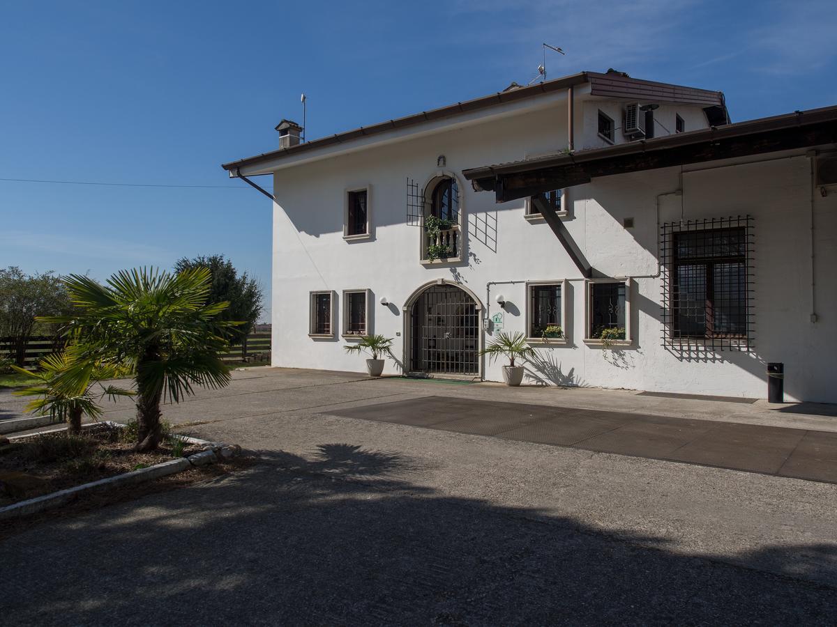 Mont'Albano Bed & Living Bed & Breakfast Savorgnano Exterior photo